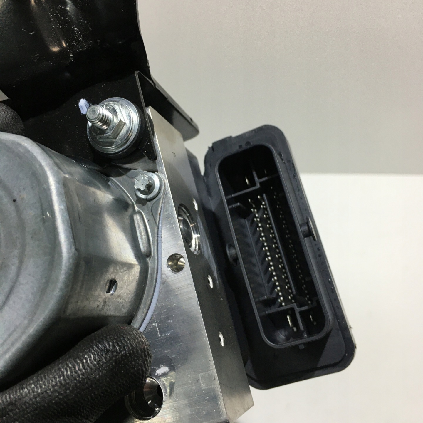 SERVOFRENO ABS 476605FP0A NISSAN MICRA K14