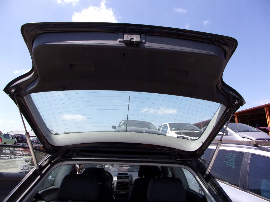 VW Polo 9N 02 boot door rear LC9Z