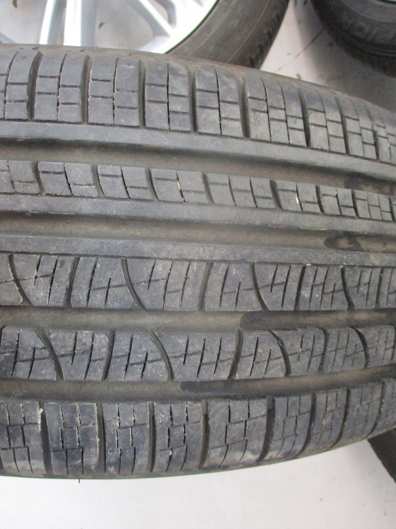 wheels discs tyres Range Rover Evoque R19 M+S