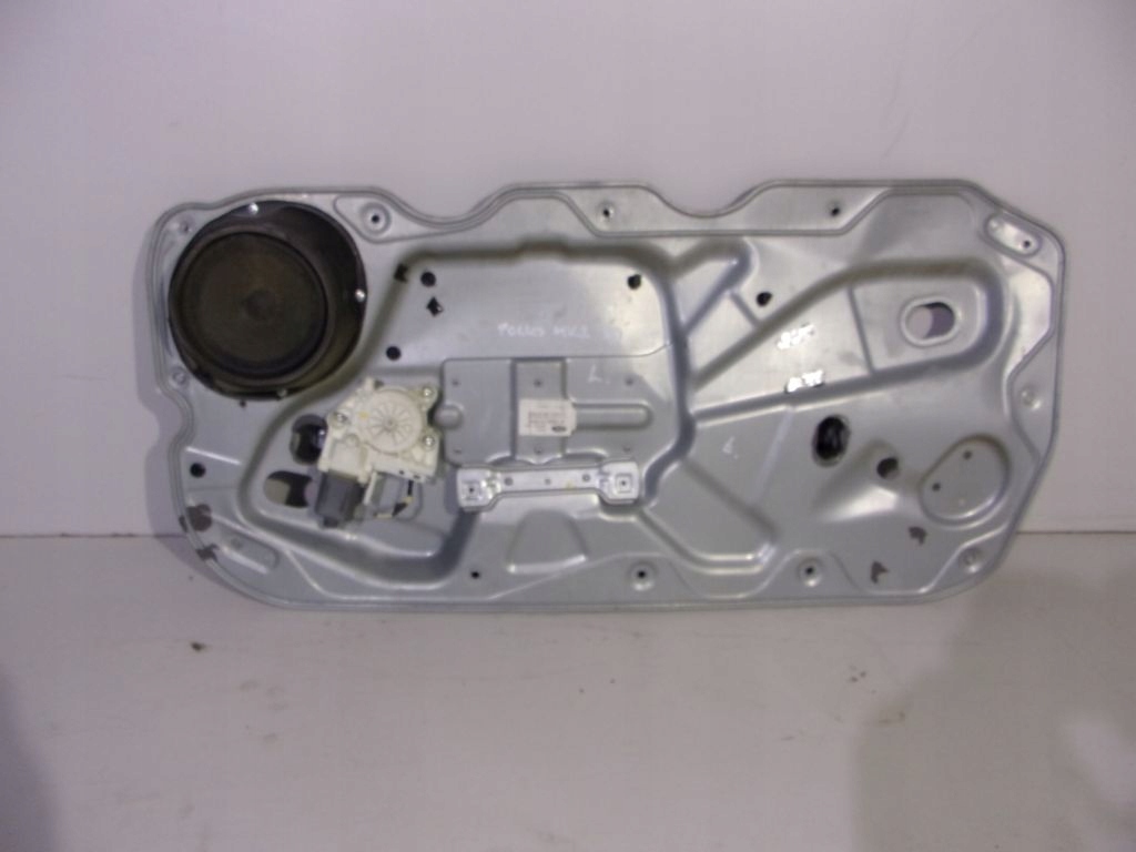 Ford Focus MK2 HB 3D window regulator left elektr