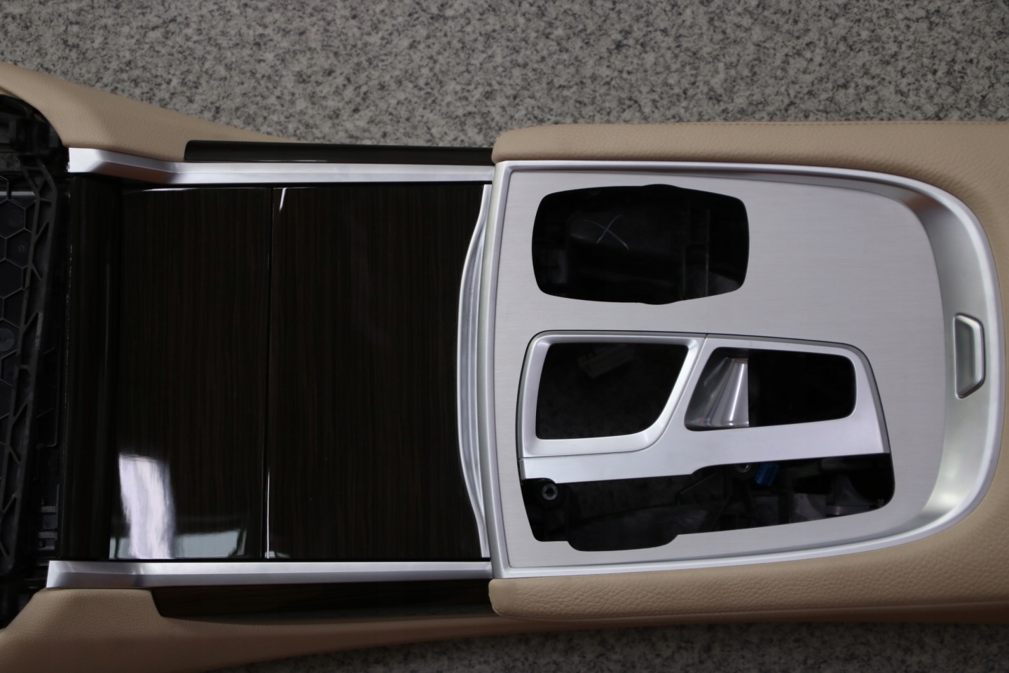 BMW G11 G12 - TUNEL bracciolo CANBERRABEIGE