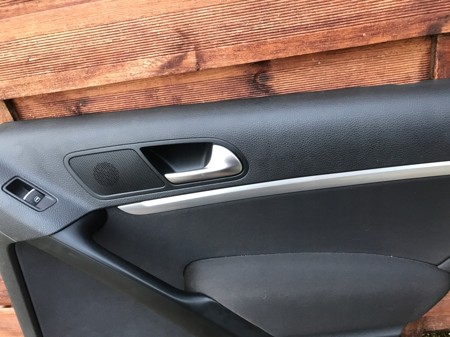 TIGUAN side upholstery right rear part EU 0247
