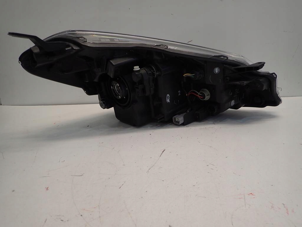 light front front left TOYOTA YARIS IV 17