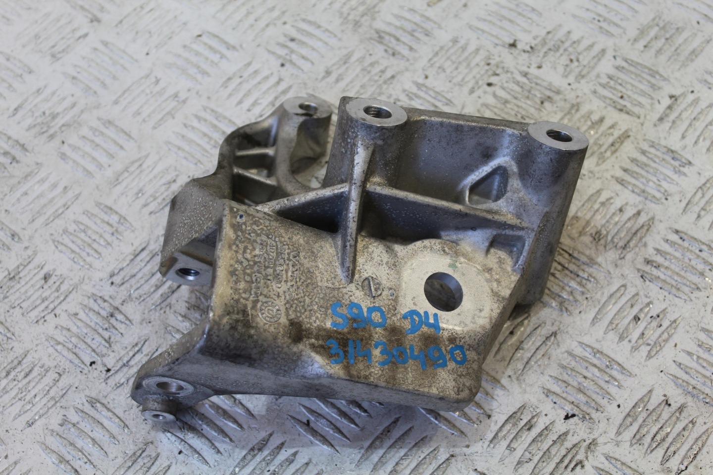 engine mount VOLVO S90 31430490