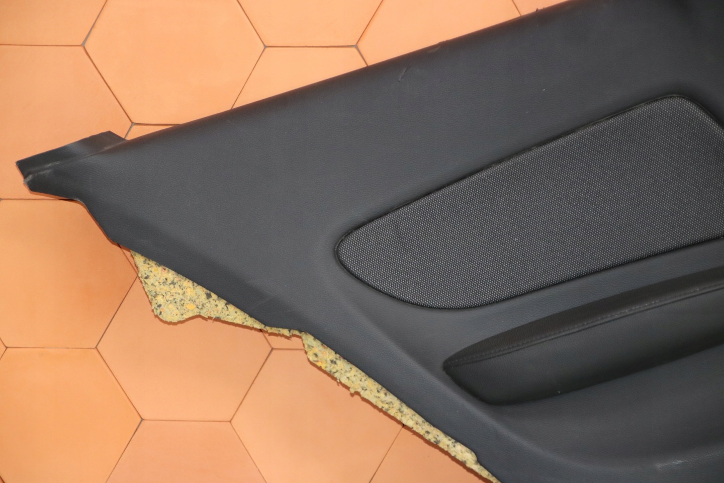 BMW E82 COUPE side upholstery left rear part left rear