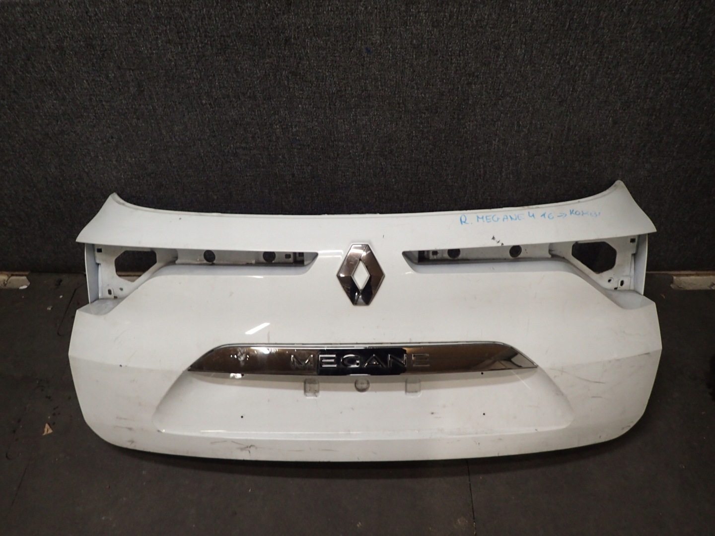 CAP BONNET CAP RENAULT MEGANE IV 4 KOMBI 16