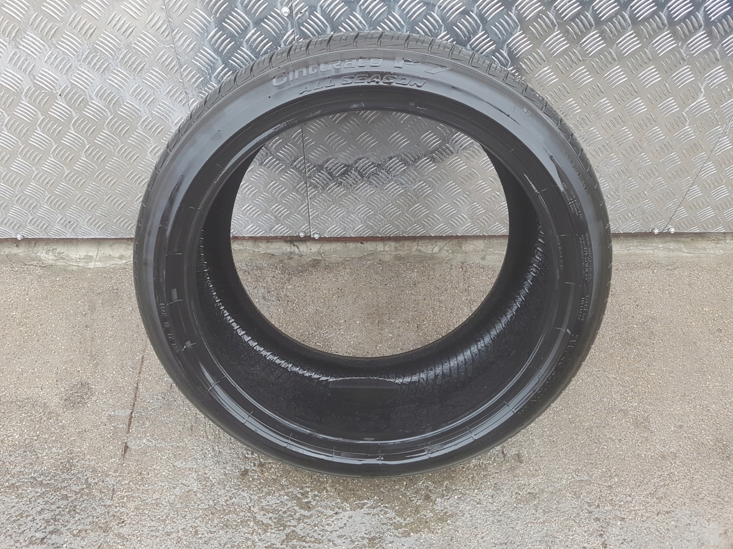 GOMMA PIRELLI CINTURATO P7 255/40/R20