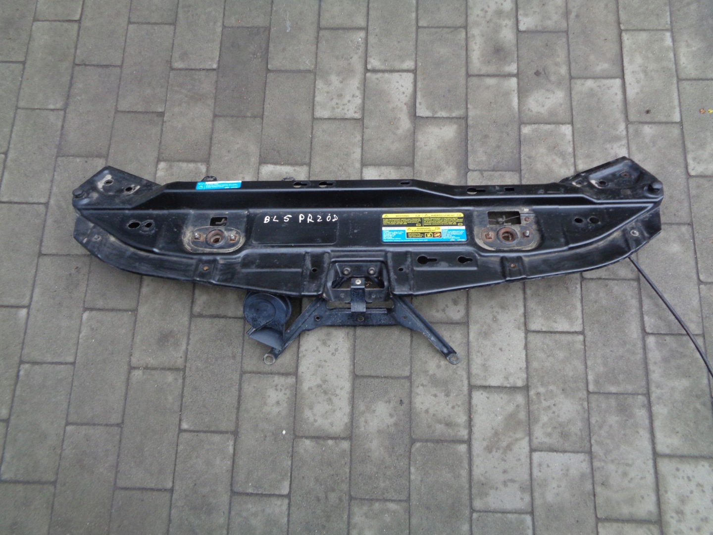 front panel, wall upper front CADILLAC BLS