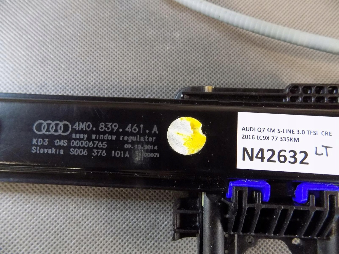 AUDI Q7 4M mechanism windows left rear part KPL 4M0839461A