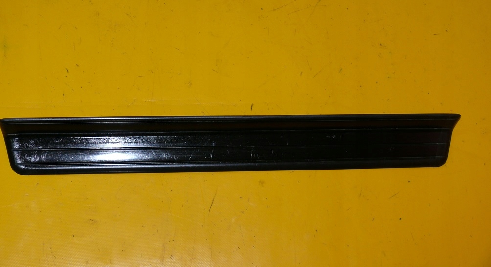 moulding cap of the threshold left right front BMW E46 2sz