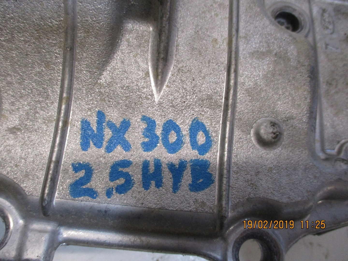 SEPARATOR LEXUS NX300 2,5HYBR 12215-36010