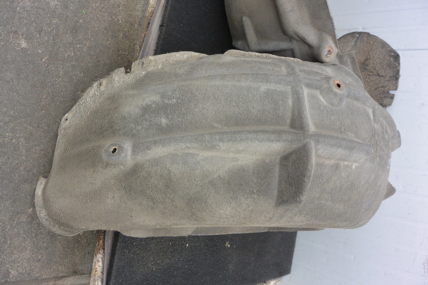 mudguard rear. left right AUDI Q7 4L LIFT KPL