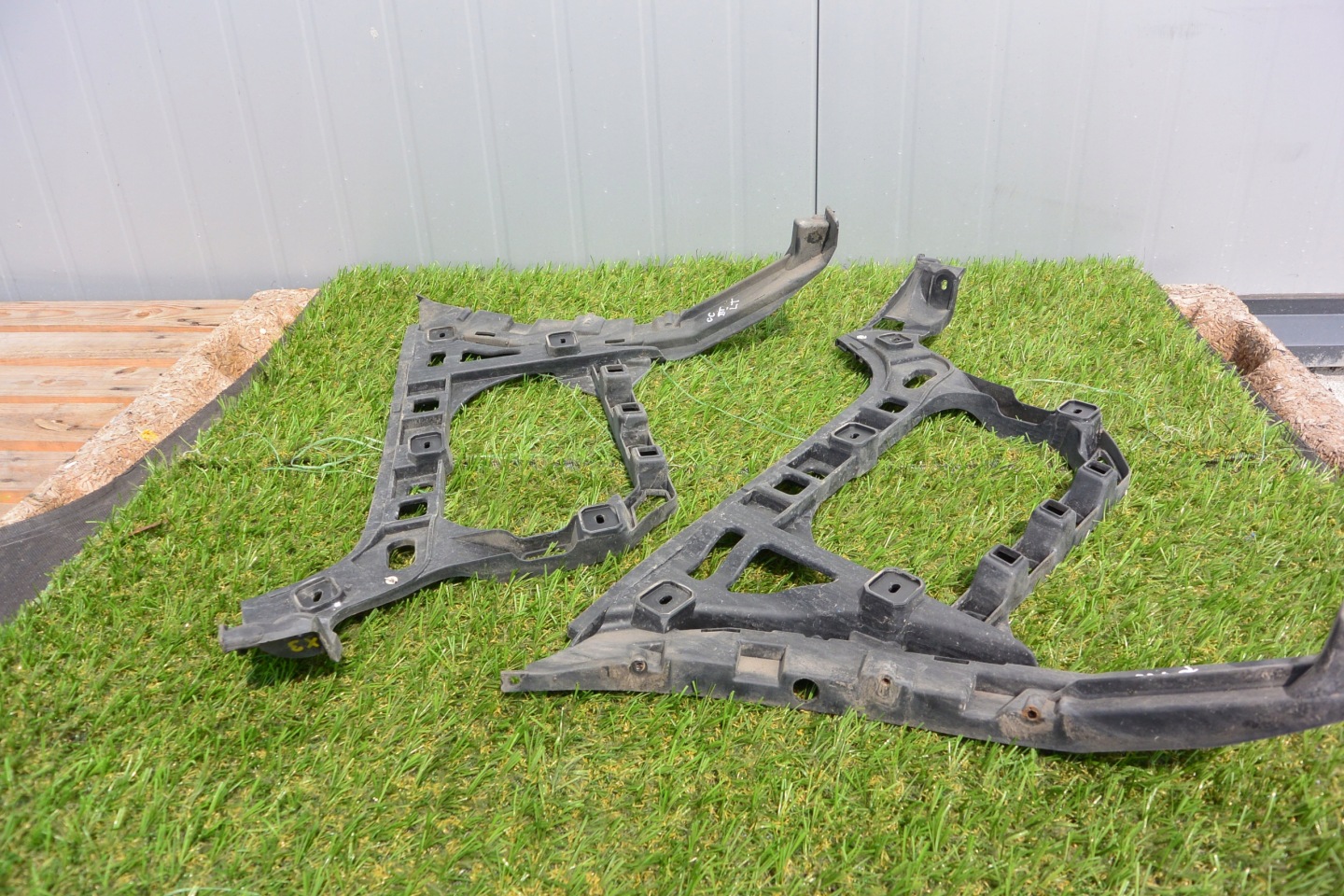 bumper bracket rear part left right the centre PASSAT CC KPL