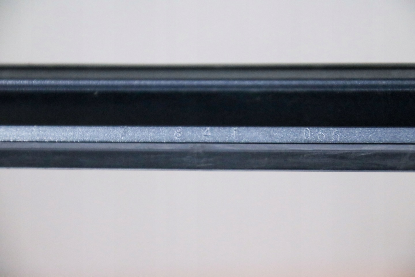 BMW E61 moulding roof roofs right below ski