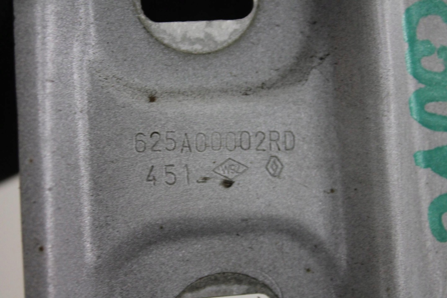 STÜTZE HALTER RECHTS VORNE 625A00002RD LAGUNA III