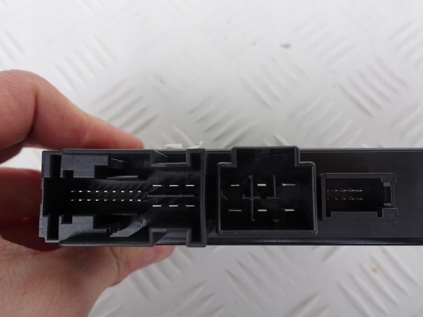 BMW module control unit HAKA HOLOWNICZEGO 71609463373