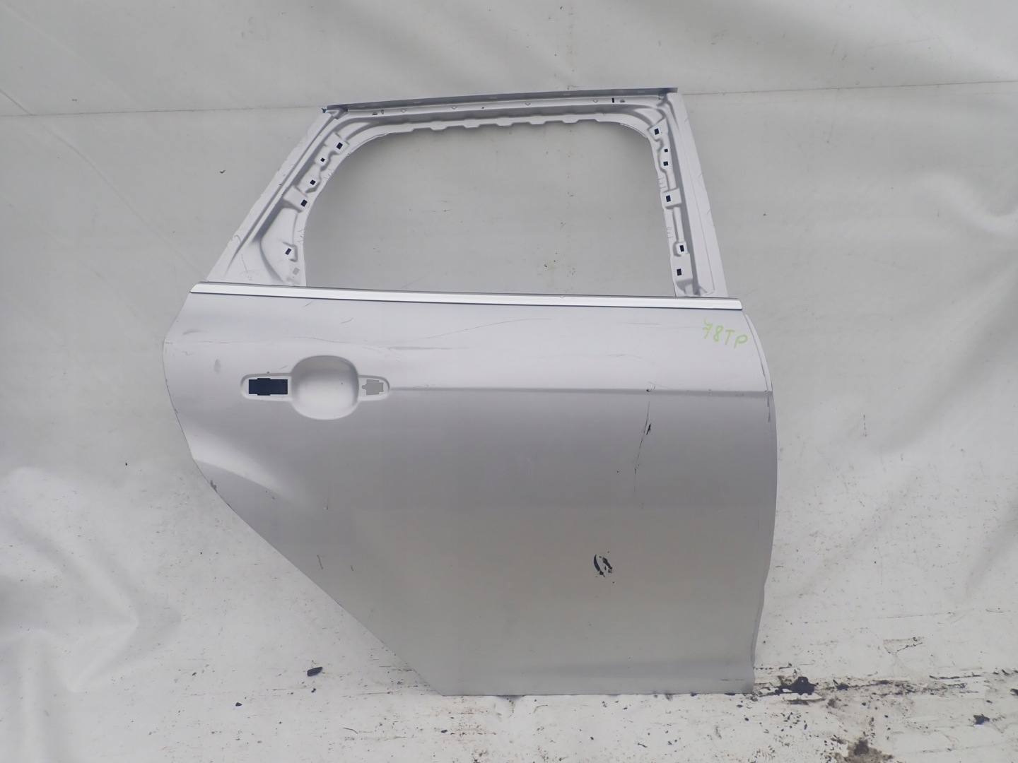 FORD FOCUS III HB 10-> door right rear part rear.