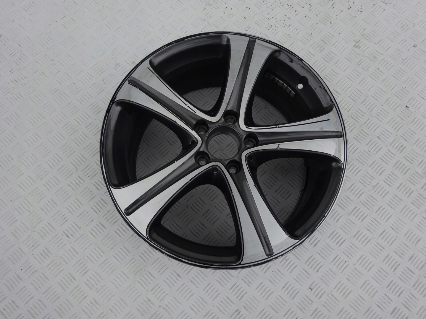 MERCEDES E 213 A2134011400 8JX18 ET43 5x112