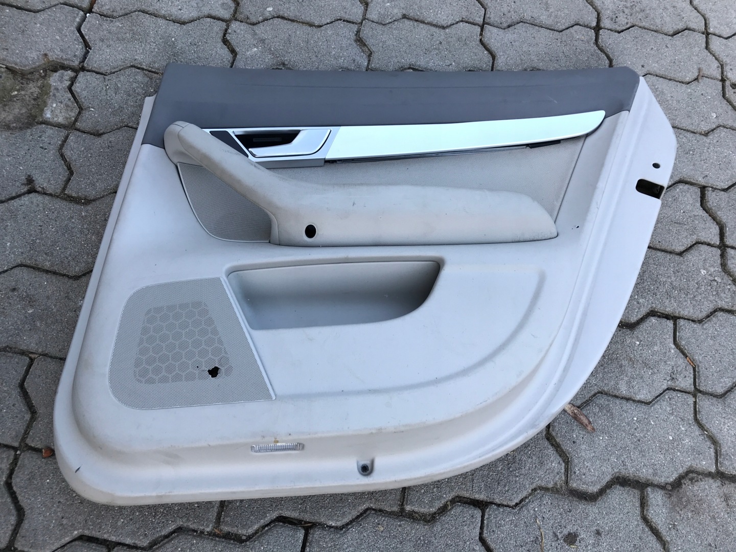 AUDI A6 C6 side upholstery right rear part EUROPA 0038