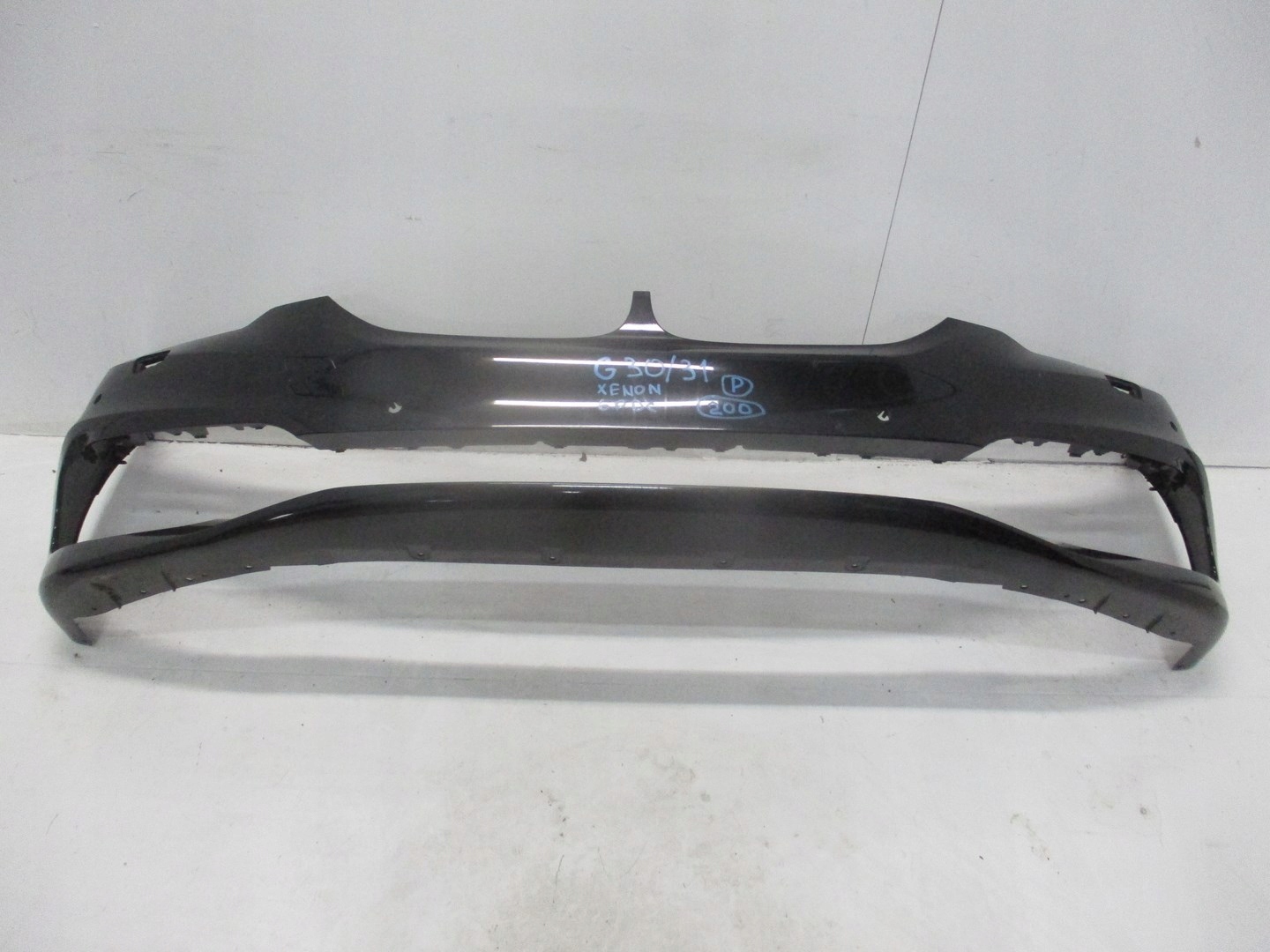 bumper BMW 5 G30 G31 below 6 PDC XENON unprotected