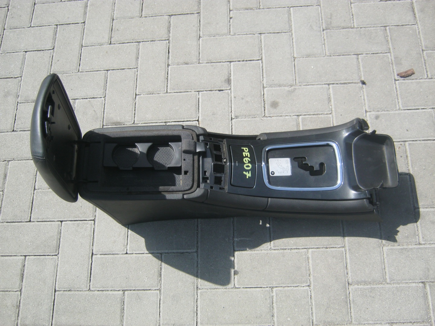 bracciolo TUNEL PEUGEOT 607