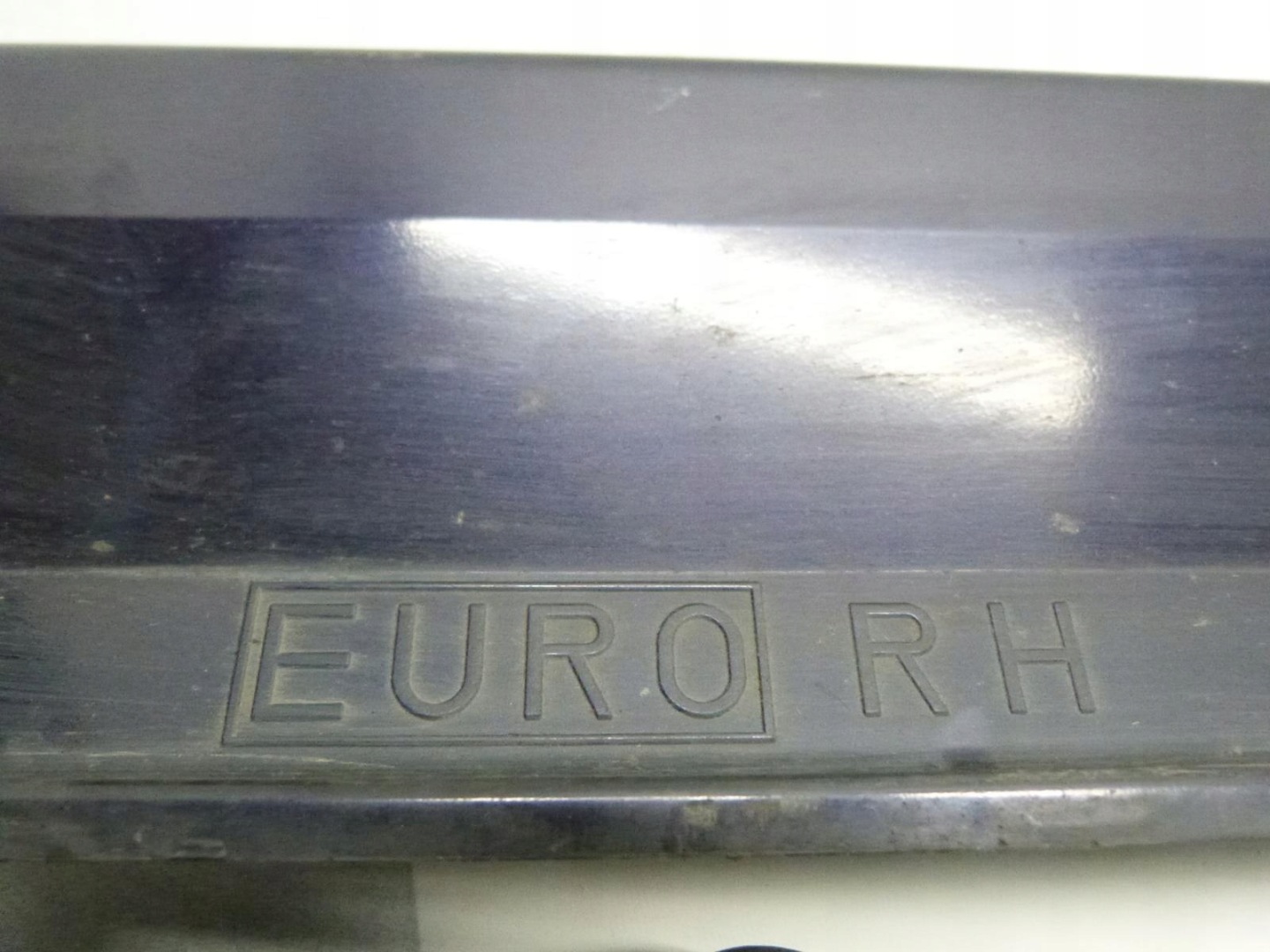 SUBARU LEGACY V GT moulding threshold right D7H