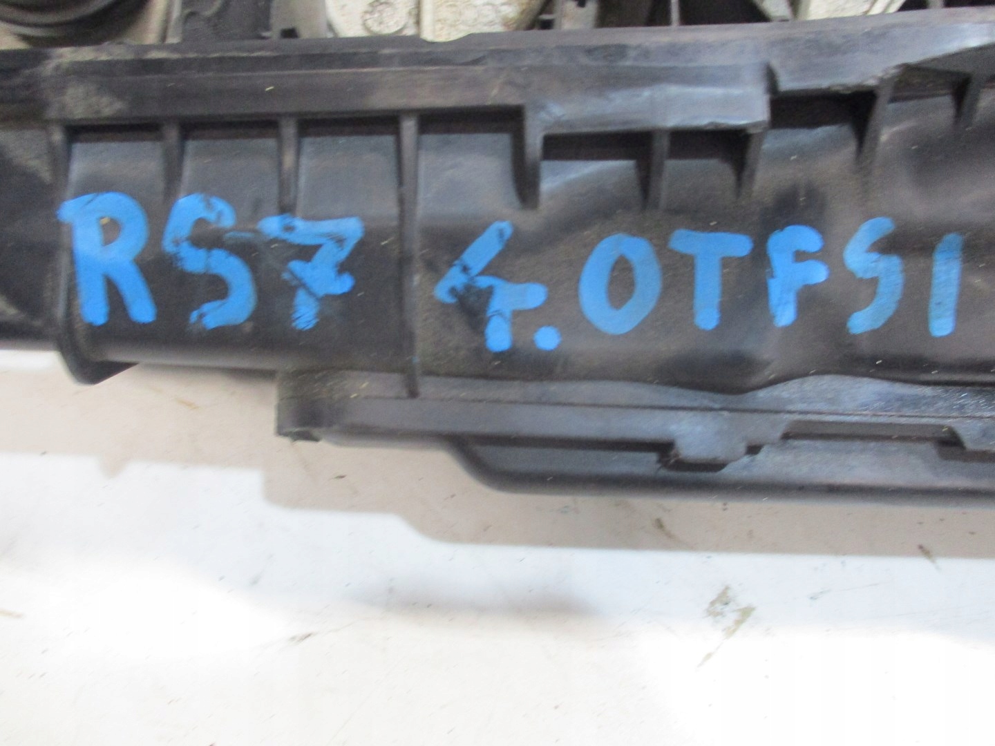 intake manifold AUDI RS7 4,0TFSI 079133109