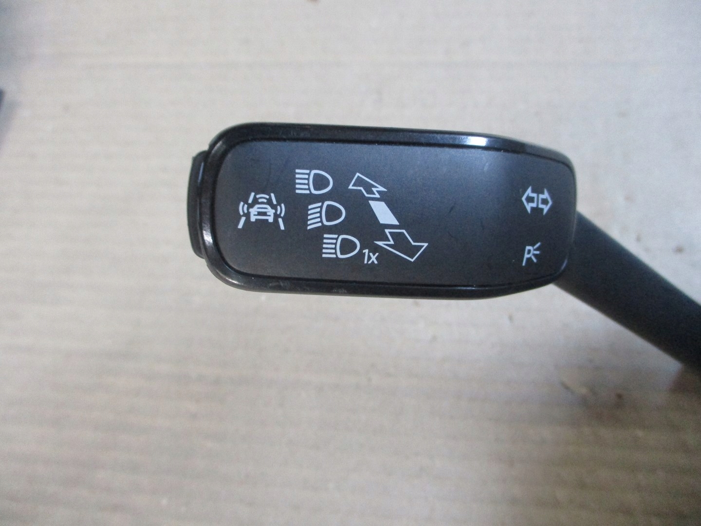 Páčka pod volant Vw Passat 5Q0953521AN