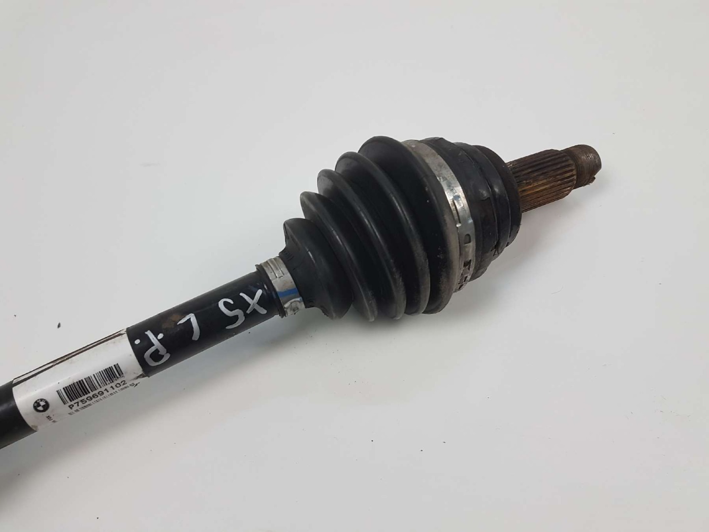 BMW X5 E70 LCI 4.0D semi-axis left front 7596911
