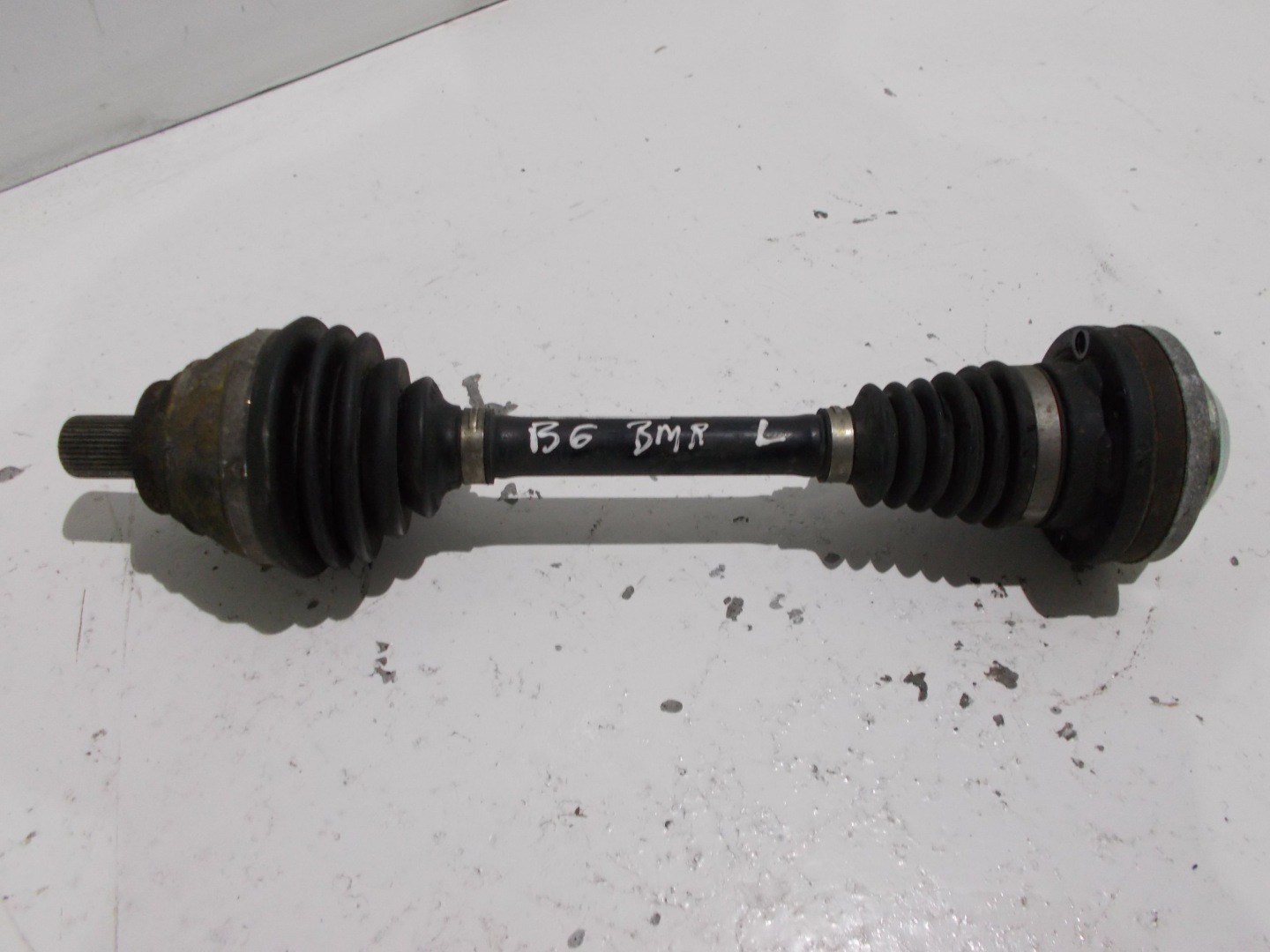PASSAT B6 B7 2.0 TDI semi-axis left left 3C0407271S
