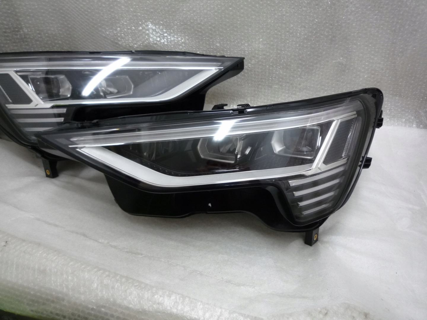 Leuchte Audi E-Tron 4K Full Led links rechts 2019