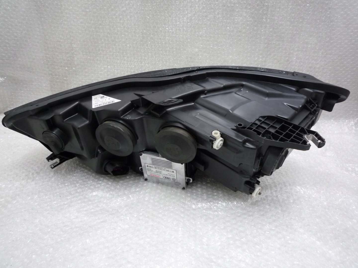 light right Audi A6 4G Bi Xenon LED 4G0941006C