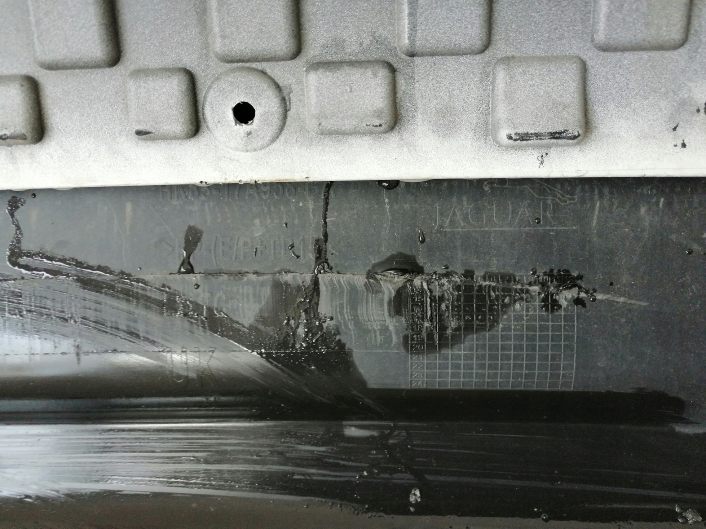 bumper rear part rear JAGUAR F-PACE X761 PDC