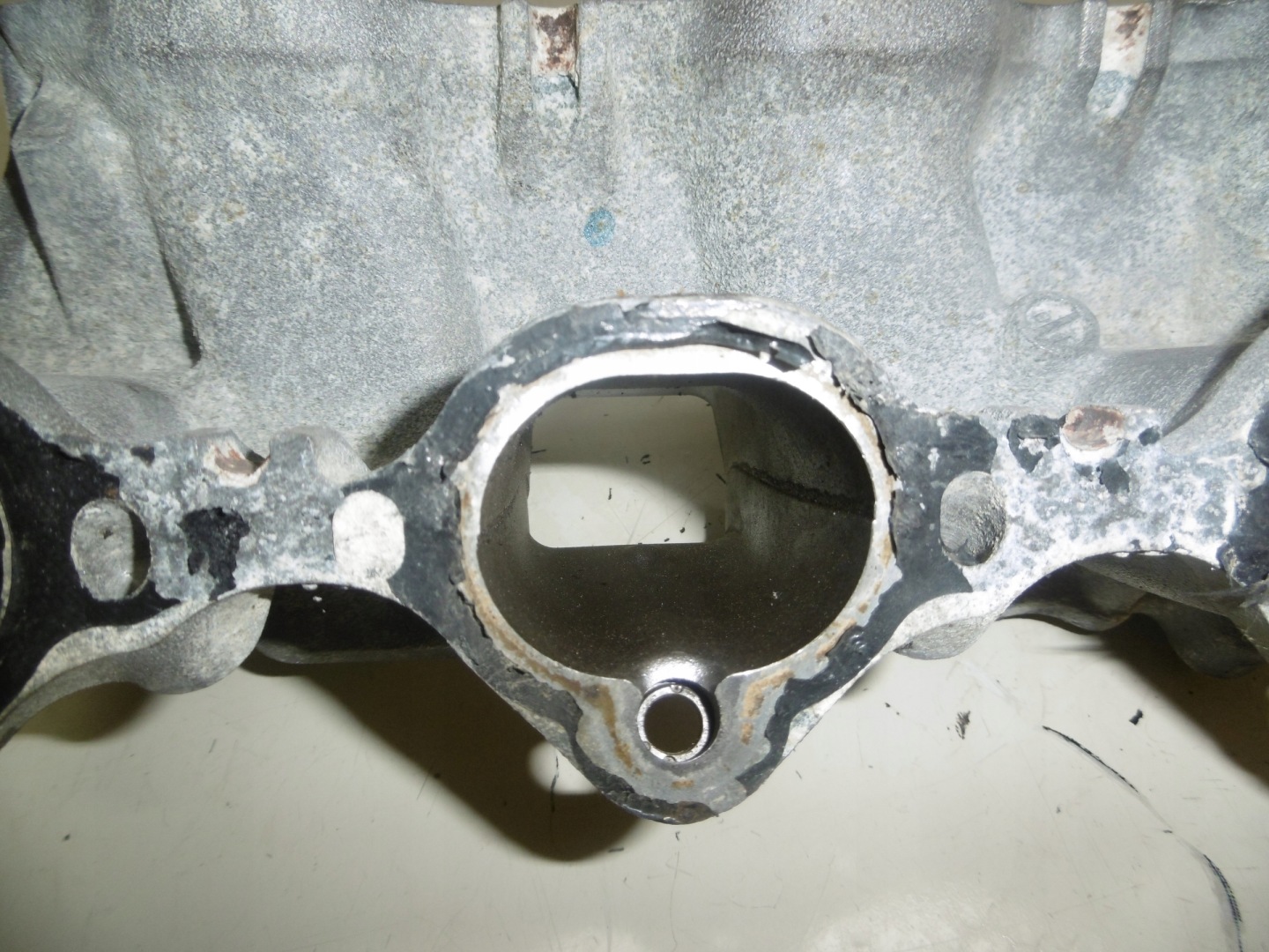 intake manifold INFINITI NISSAN 3.7 V6