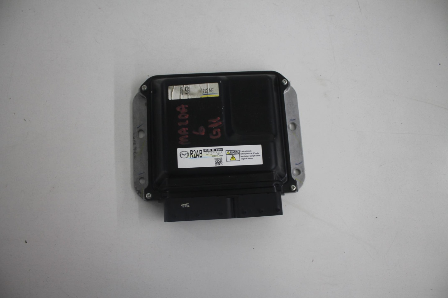 control unit computer of the engine R2AB18881M MAZDA 6 GH