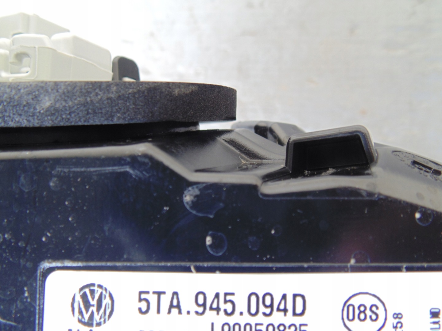 LIGHT REAR RIGHT LEFT VW TOURAN 5TA 2018 ROK.