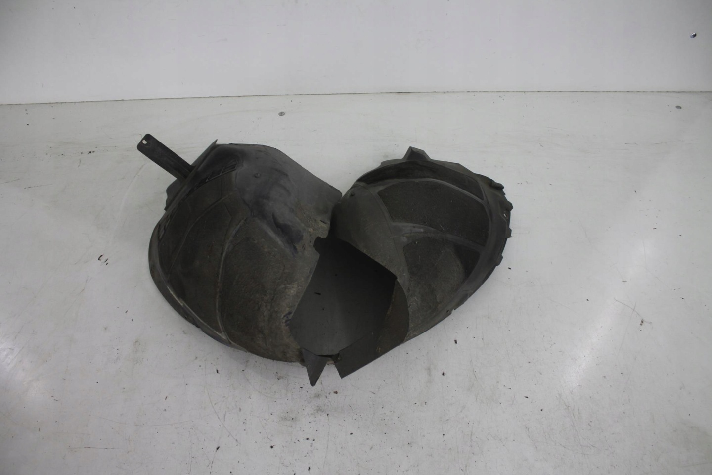 mudguard left front front OPEL ASTRA J IV