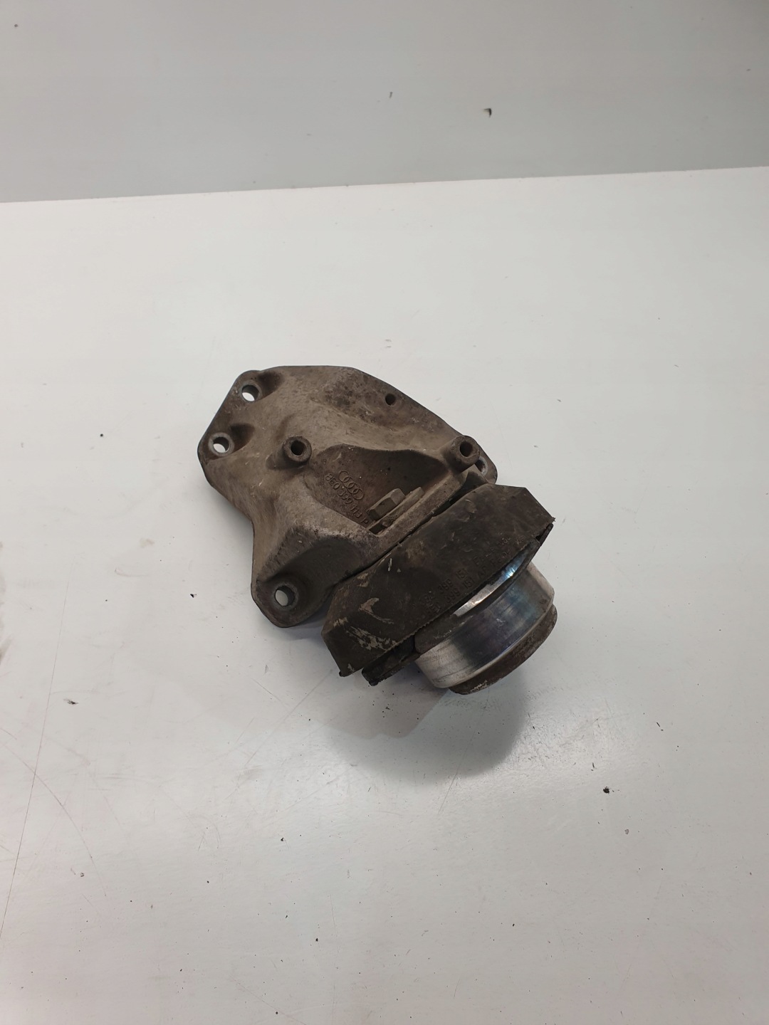 holder gearbox mounting AUDI A4 B6 B7 8E0399151AP