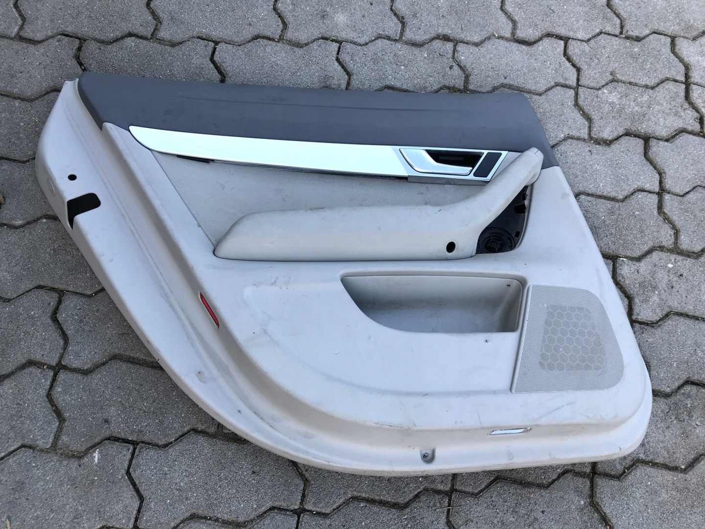 AUDI A6 C6 side upholstery left rear part EUROPA 0039