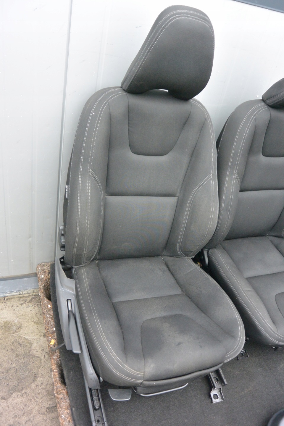 SITZE GRZANE SITZ SEITEN VOLVO V60 LIFT