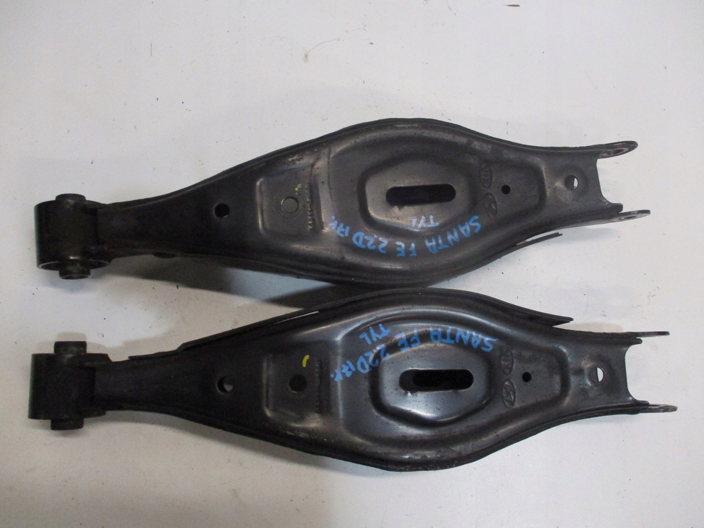 Querlenker HYUNDAI SANTA FE III 17R 2,2D heck