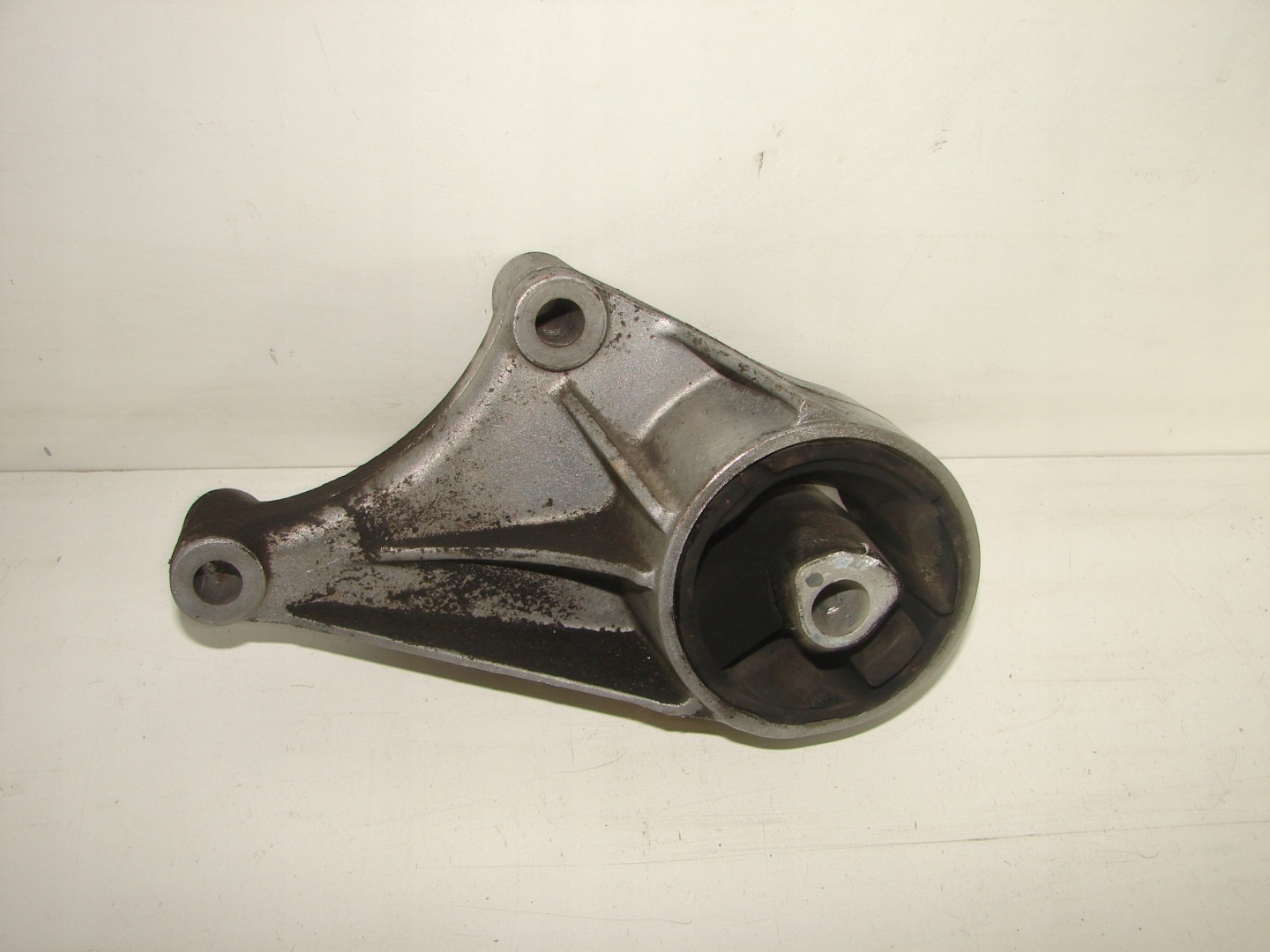 engine mount rear OPEL ZAFIRA B 05- 1.6B 16V