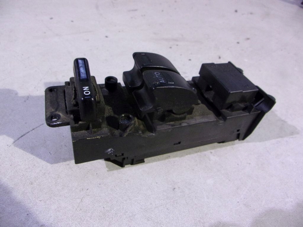 Honda Accord VI lift switch panel of the window left