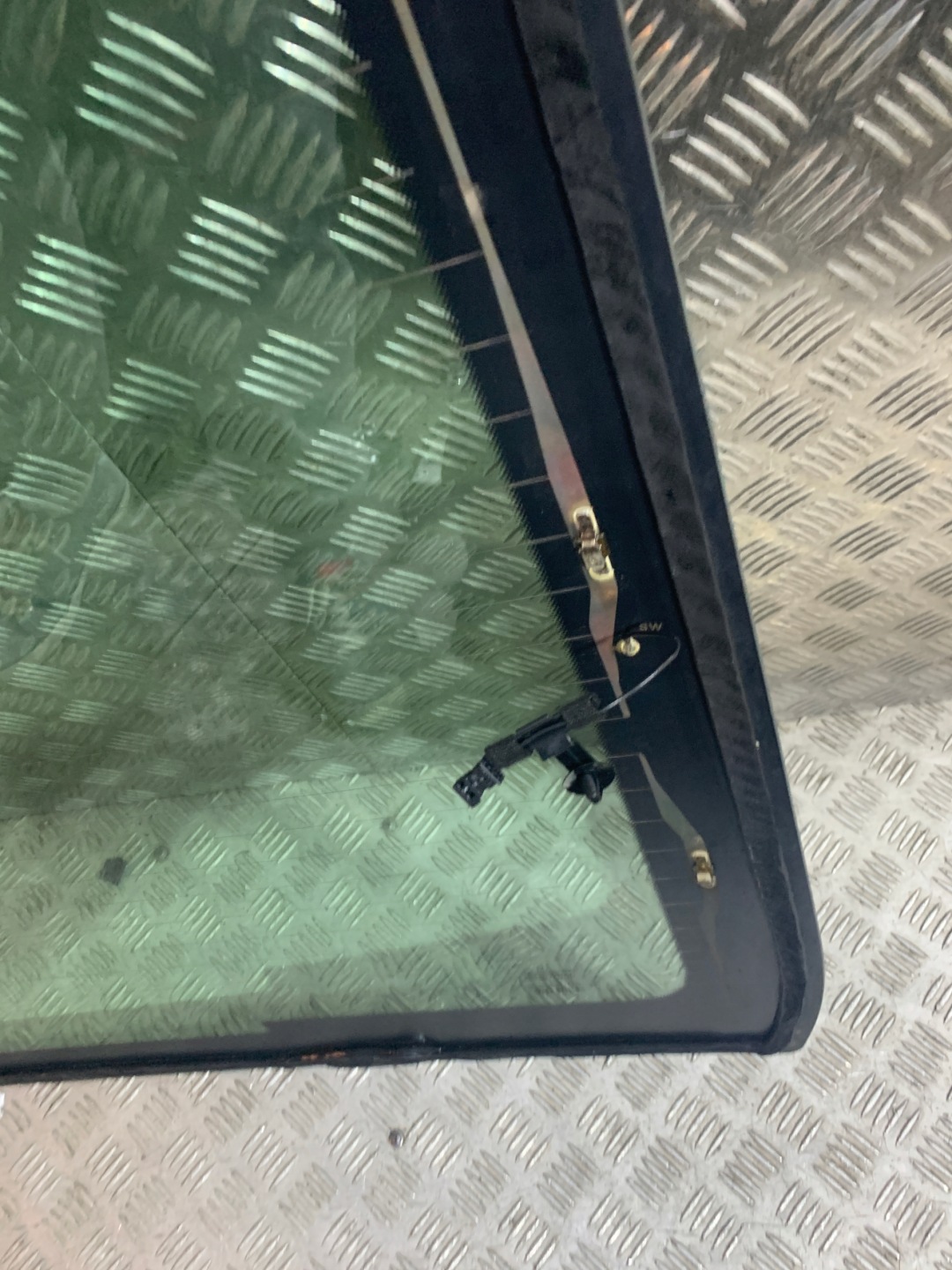 IDEALNA originál window rear MERCEDES W212 13r 1