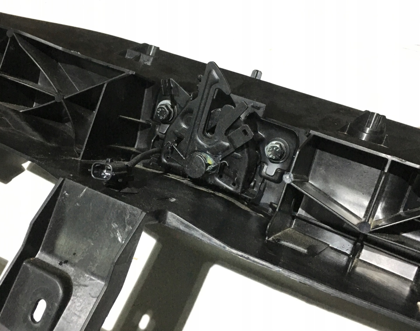 SUPPORT PANEL FOR RADIATORS OF RADIATORS PILLAR RENAULT SCENIC IV