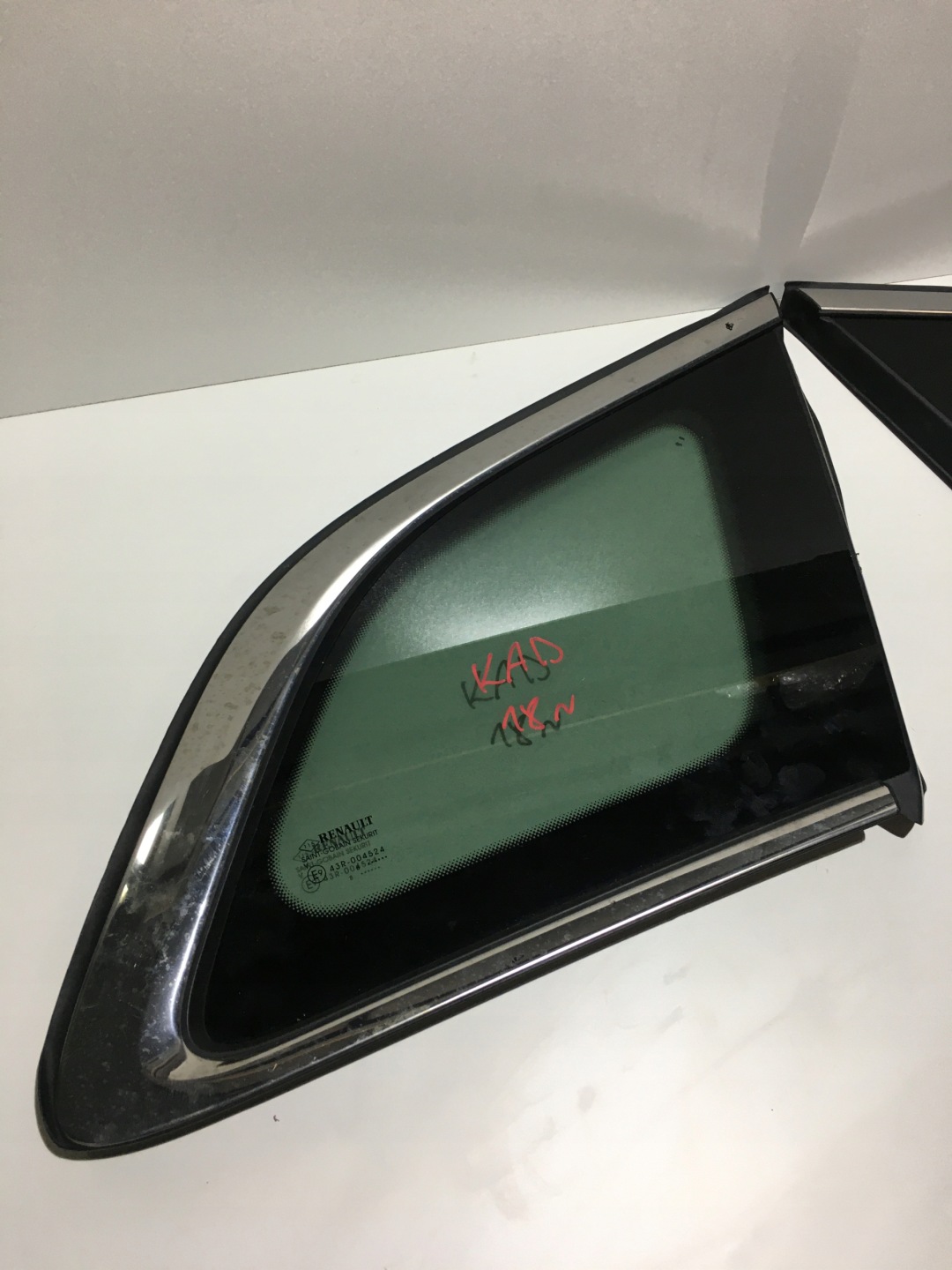 KADJAR WINDOW BODYWORK OF A FENDER RIGHT CHROM