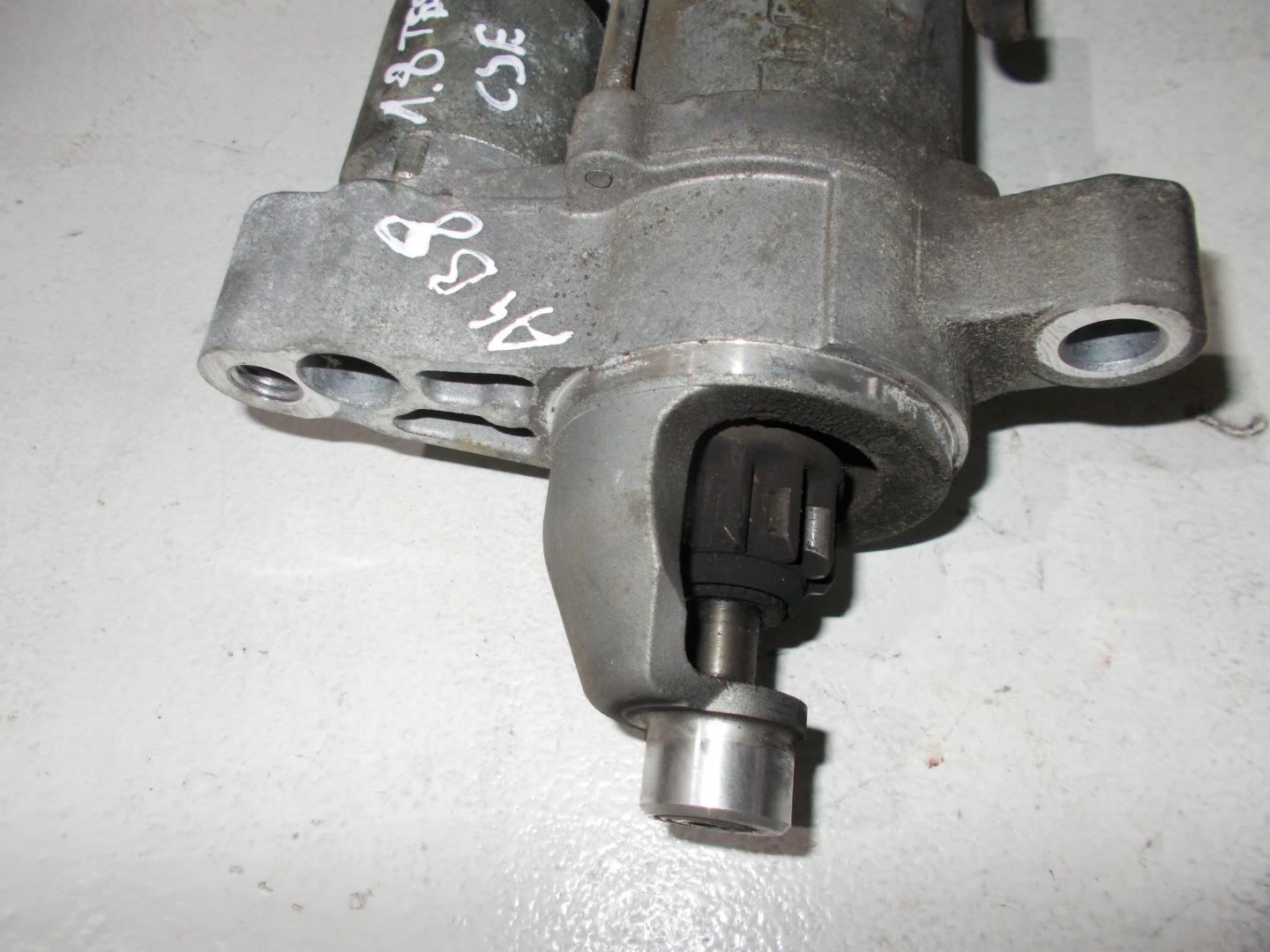 AUDI A4 B8 1,8 TFSI CJE starter 06H911024B