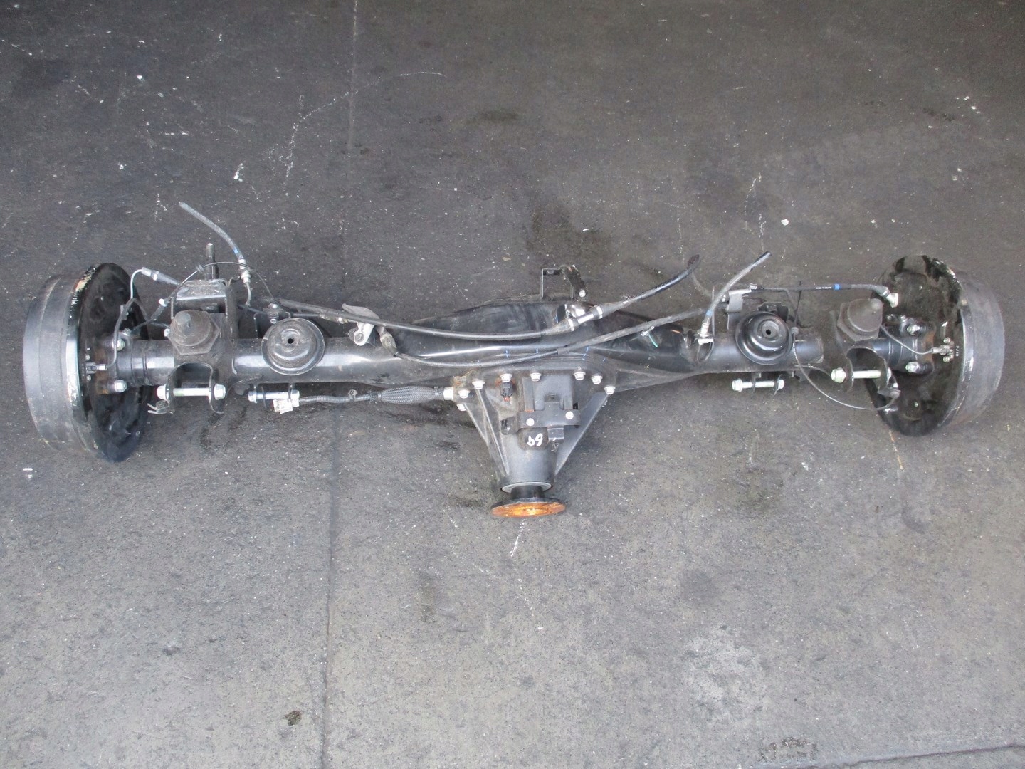 SOSPENSIONE POSTERIORE DIFFERENZIALE NISSAN NAVARA 2,3D 17R 4X4