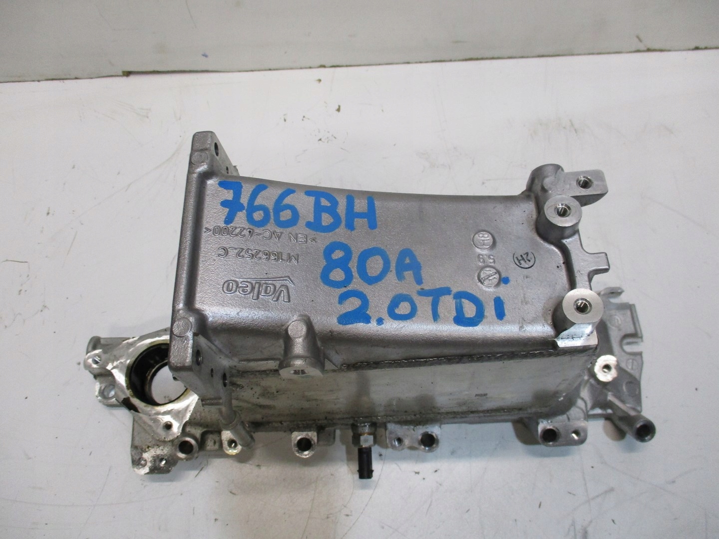 intake manifold AUDI Q5 80A 2,0TDI 04L129766BH