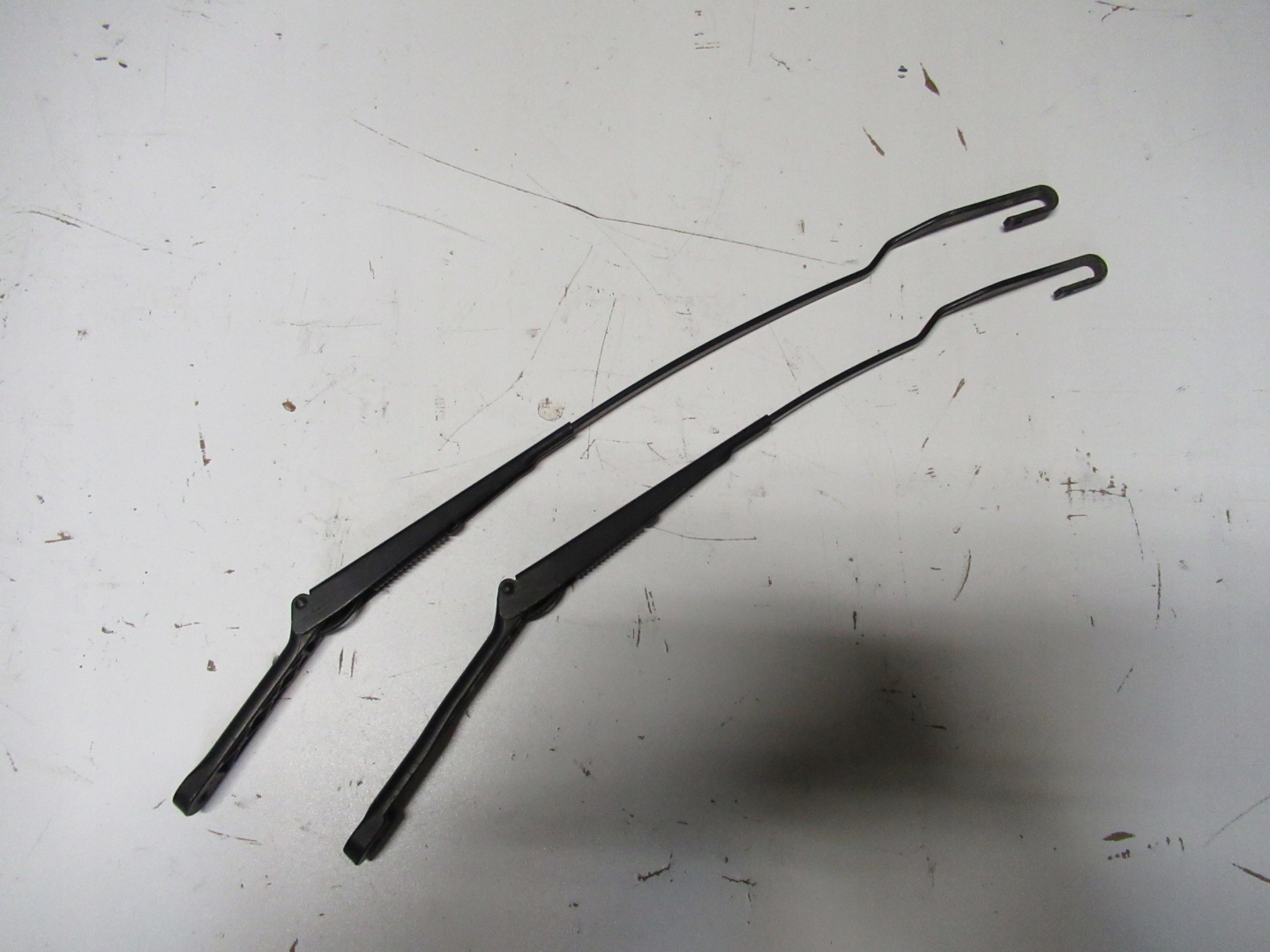 wiper arms T4 LIFT 701955409A 701955410A